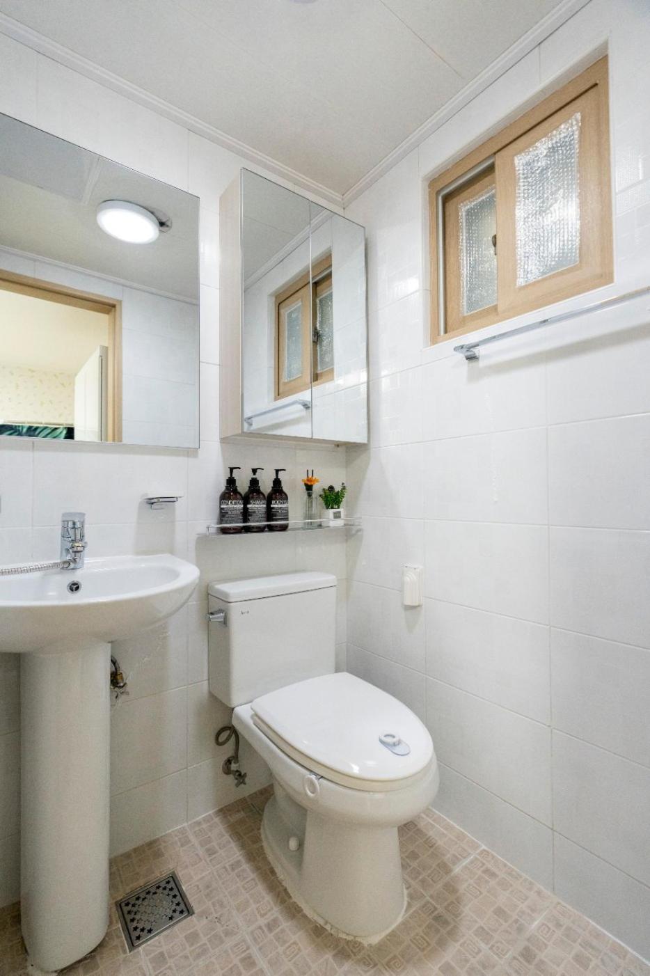 Villa Yeonhuidong Kelly Seoul